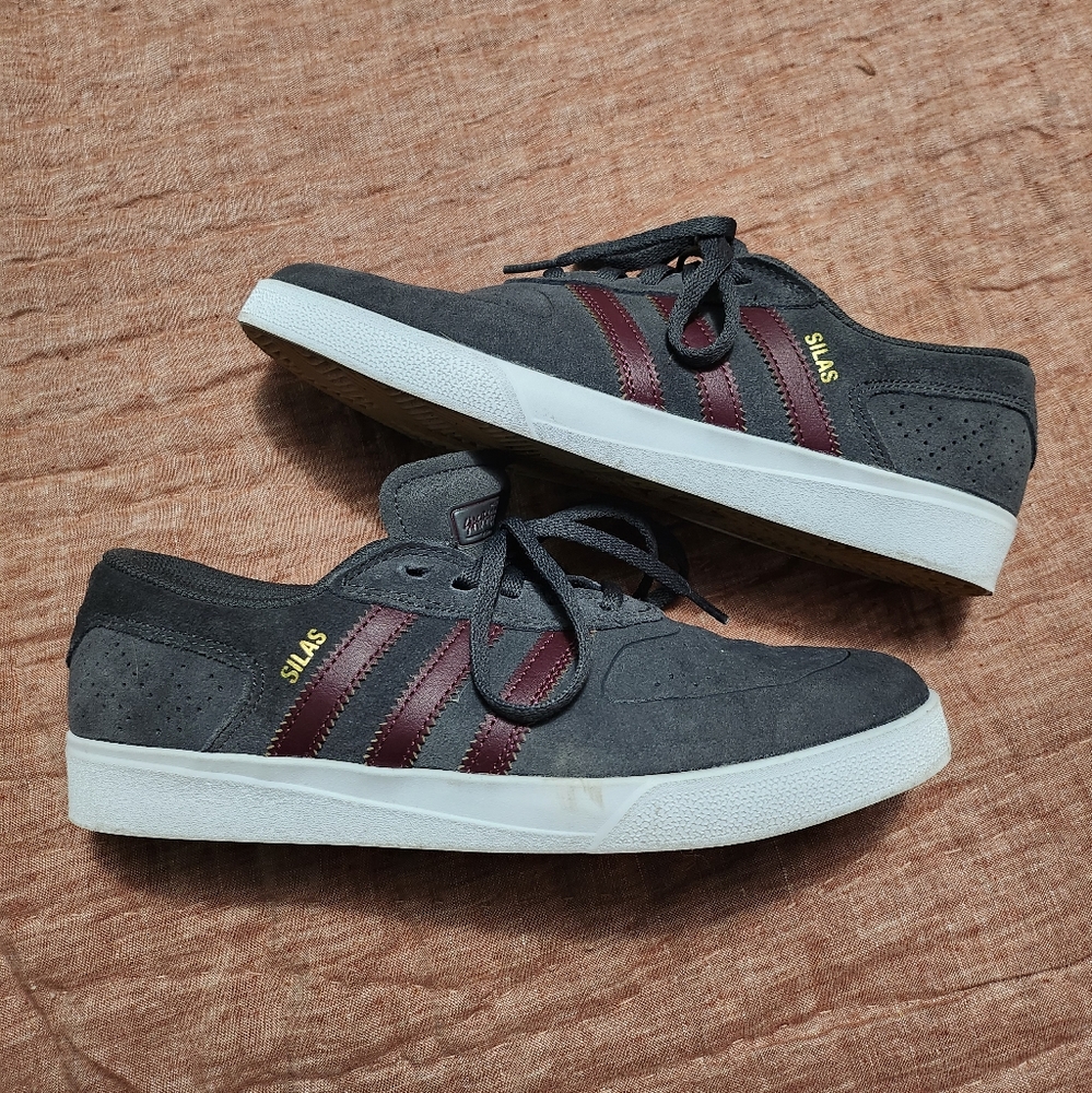 Adidas Silas Sneakers - Charcoal Gray